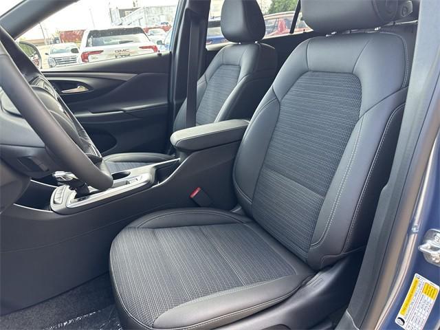 new 2025 Buick Envista car, priced at $25,694
