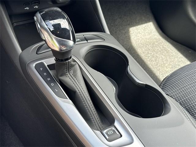 new 2025 Buick Envista car, priced at $25,694