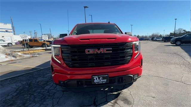 new 2025 GMC Sierra 1500 car, priced at $47,327