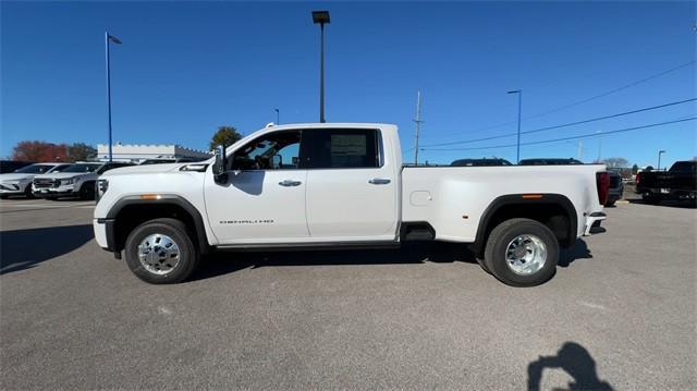 new 2025 GMC Sierra 3500 car, priced at $97,468