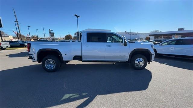 new 2025 GMC Sierra 3500 car, priced at $97,468