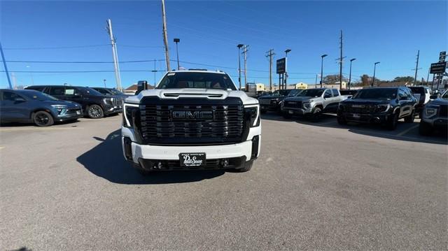 new 2025 GMC Sierra 3500 car, priced at $97,468