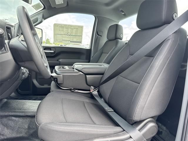 new 2025 GMC Sierra 2500 car, priced at $43,663