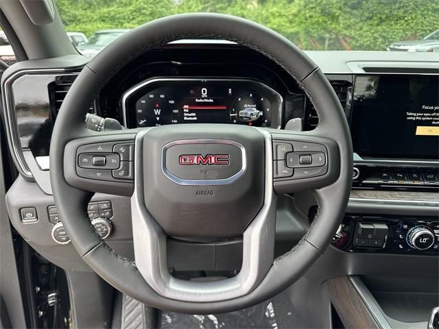 new 2025 GMC Sierra 1500 car, priced at $55,413