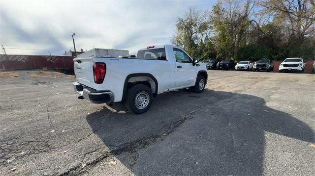 new 2025 GMC Sierra 1500 car, priced at $38,327