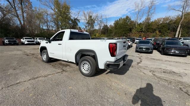 new 2025 GMC Sierra 1500 car, priced at $38,327