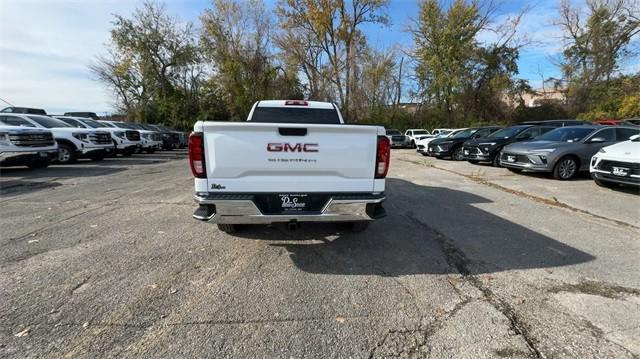 new 2025 GMC Sierra 1500 car, priced at $38,327