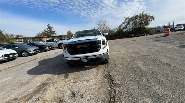 new 2025 GMC Sierra 1500 car, priced at $38,327