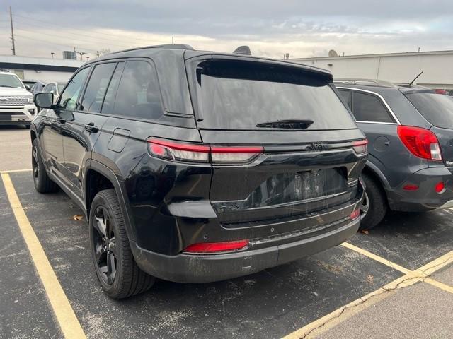 used 2023 Jeep Grand Cherokee car, priced at $32,038