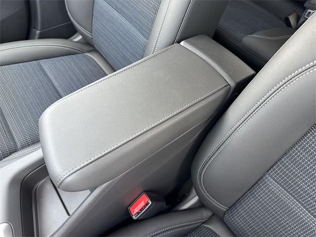 new 2025 Buick Envista car, priced at $25,536