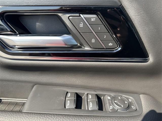 new 2025 GMC Yukon XL car, priced at $94,500