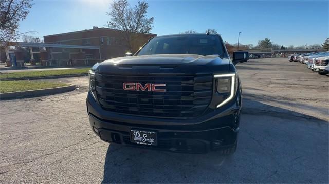 new 2025 GMC Sierra 1500 car, priced at $58,352