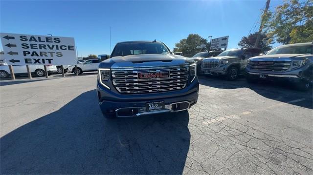 new 2025 GMC Sierra 1500 car, priced at $72,073