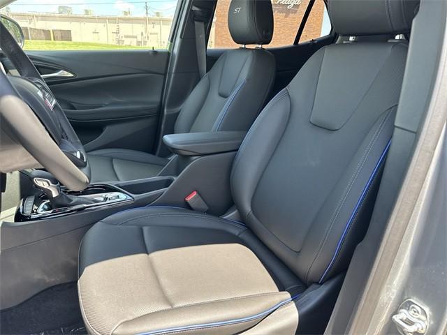 new 2026 Buick Encore GX car, priced at $25,687