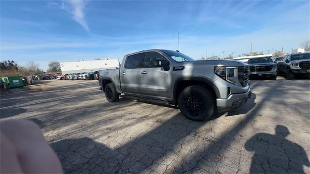 new 2025 GMC Sierra 1500 car, priced at $59,326