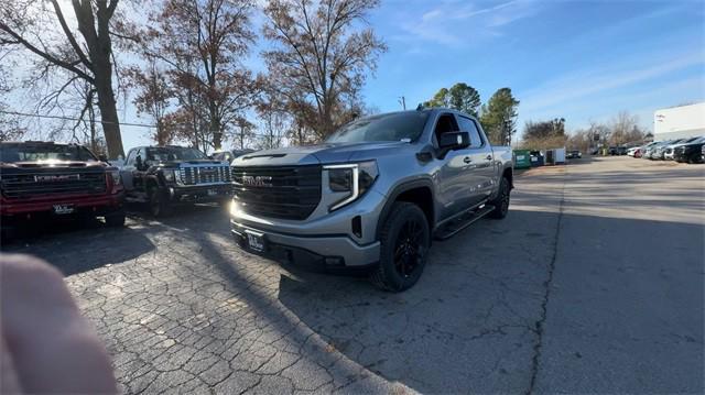 new 2025 GMC Sierra 1500 car, priced at $59,326