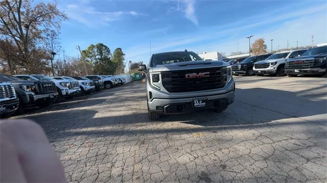 new 2025 GMC Sierra 1500 car, priced at $59,326