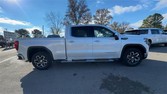 new 2025 GMC Sierra 1500 car, priced at $59,873