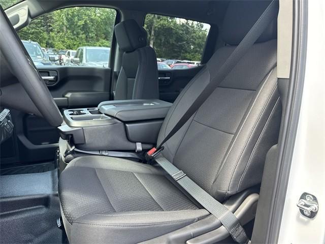 new 2025 GMC Sierra 1500 car, priced at $39,494