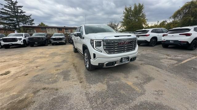 new 2025 GMC Sierra 1500 car, priced at $72,296