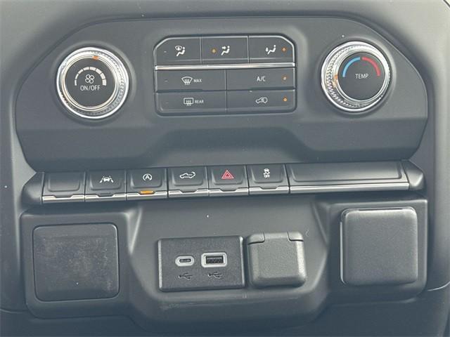 new 2025 GMC Sierra 1500 car, priced at $40,383