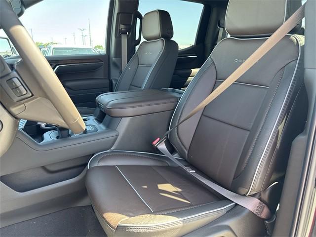 new 2025 GMC Sierra 1500 car, priced at $65,671