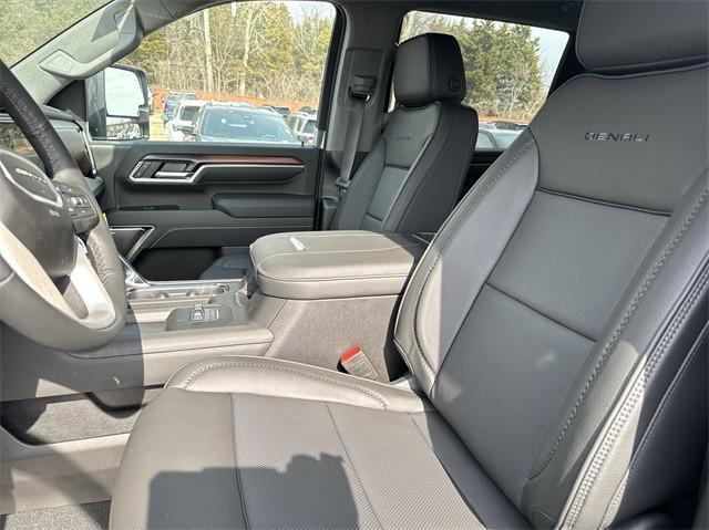 new 2025 GMC Sierra 2500 car, priced at $87,220