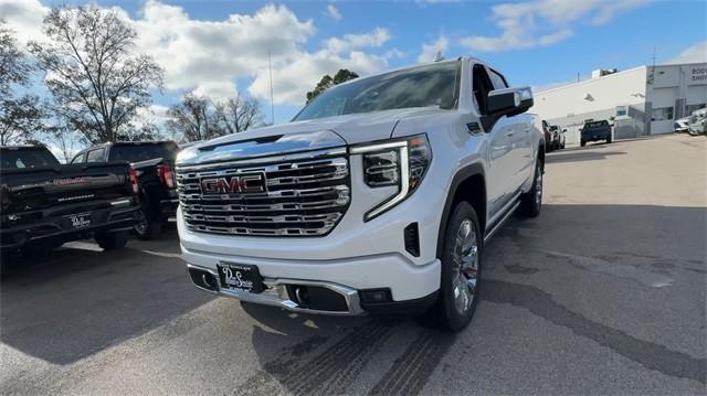 new 2025 GMC Sierra 1500 car, priced at $68,295