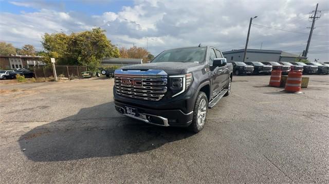 new 2025 GMC Sierra 1500 car, priced at $65,262