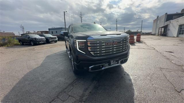 new 2025 GMC Sierra 1500 car, priced at $65,262