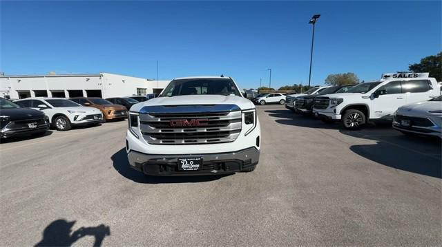 new 2025 GMC Sierra 1500 car, priced at $57,789