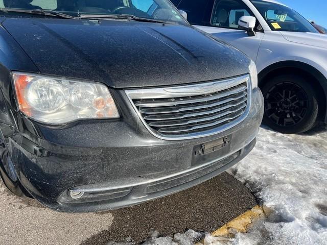 used 2016 Chrysler Town & Country car, priced at $10,757