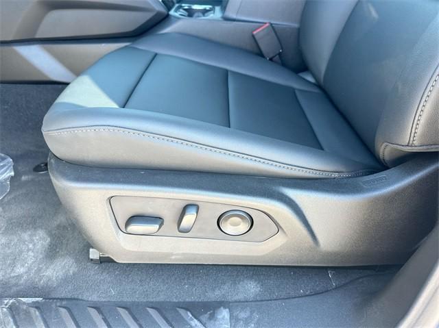 new 2025 GMC Canyon car, priced at $46,277