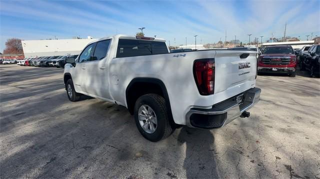 new 2025 GMC Sierra 1500 car, priced at $51,386