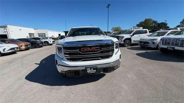 new 2025 GMC Sierra 1500 car, priced at $62,304