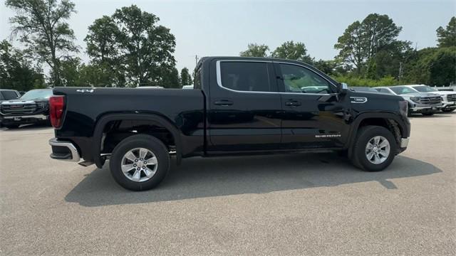 new 2025 GMC Sierra 1500 car, priced at $45,698