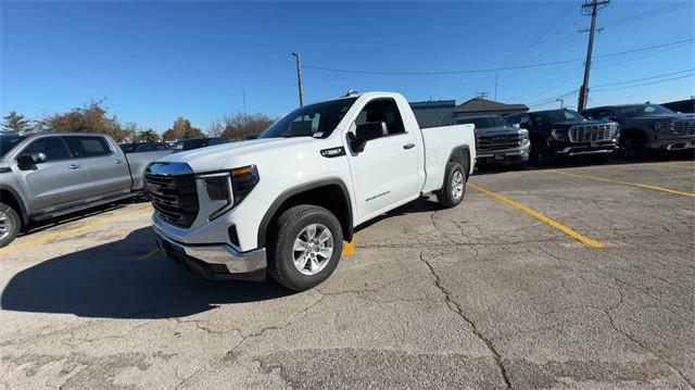 new 2025 GMC Sierra 1500 car, priced at $41,676