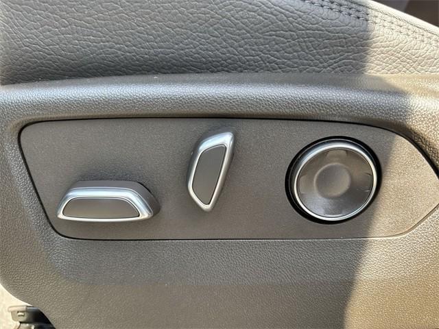 new 2025 GMC Sierra 1500 car, priced at $65,671