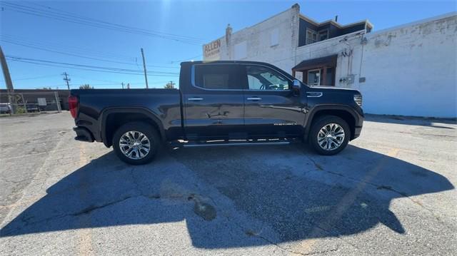 new 2025 GMC Sierra 1500 car, priced at $68,297