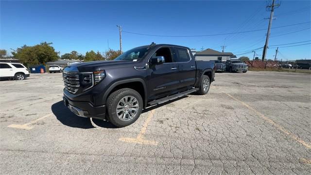 new 2025 GMC Sierra 1500 car, priced at $68,297