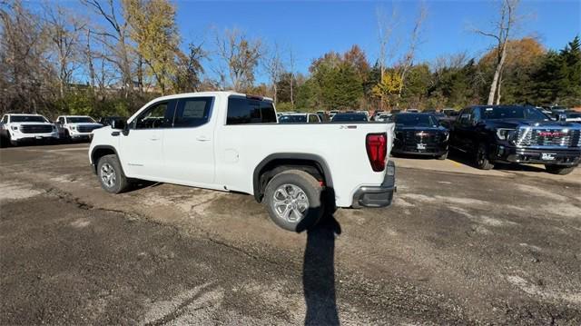 new 2025 GMC Sierra 1500 car, priced at $51,945