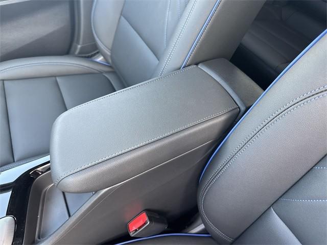 new 2025 Buick Envista car, priced at $27,811