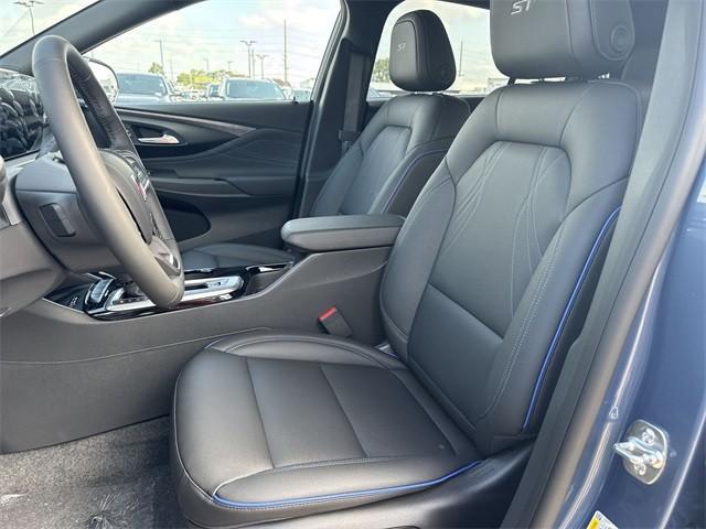 new 2025 Buick Envista car, priced at $27,811