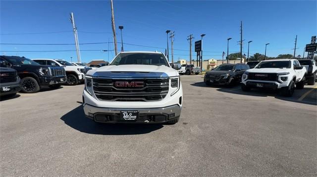 new 2025 GMC Sierra 1500 car, priced at $57,080