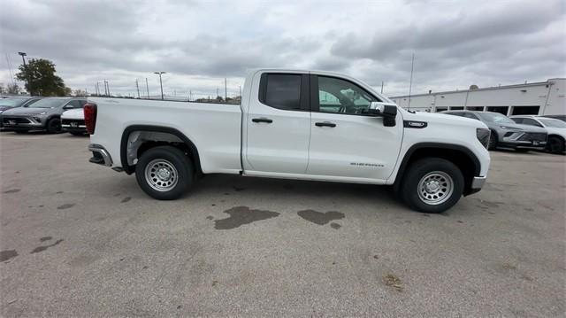 new 2025 GMC Sierra 1500 car, priced at $38,742