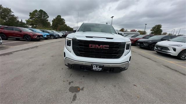 new 2025 GMC Sierra 1500 car, priced at $38,742