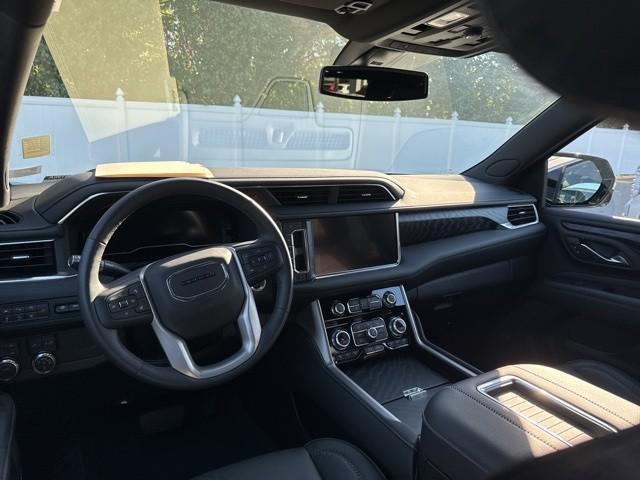 used 2022 GMC Yukon car, priced at $69,796