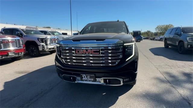 new 2025 GMC Sierra 1500 car, priced at $69,916