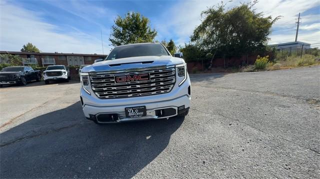 new 2025 GMC Sierra 1500 car, priced at $70,476