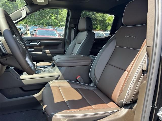 new 2025 GMC Sierra 1500 car, priced at $67,008